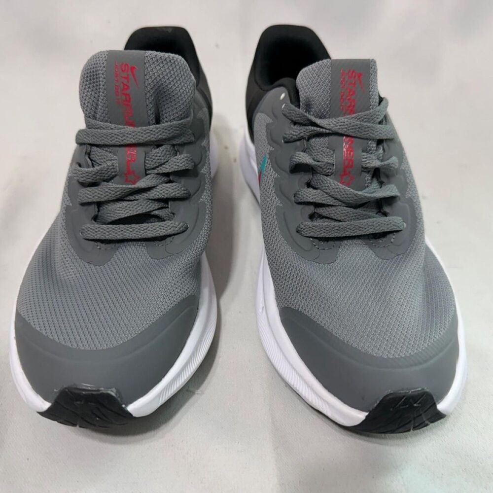 Girls Nike Tennis Shoes 4Y Gray Pink Laced Shoes